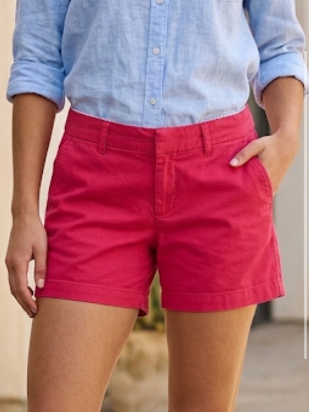 British Khaki women’s sz 4 bright pink shorts